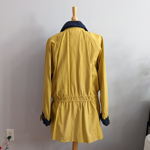 Classic Yellow Rain Jacket - Picture 3 of 10
